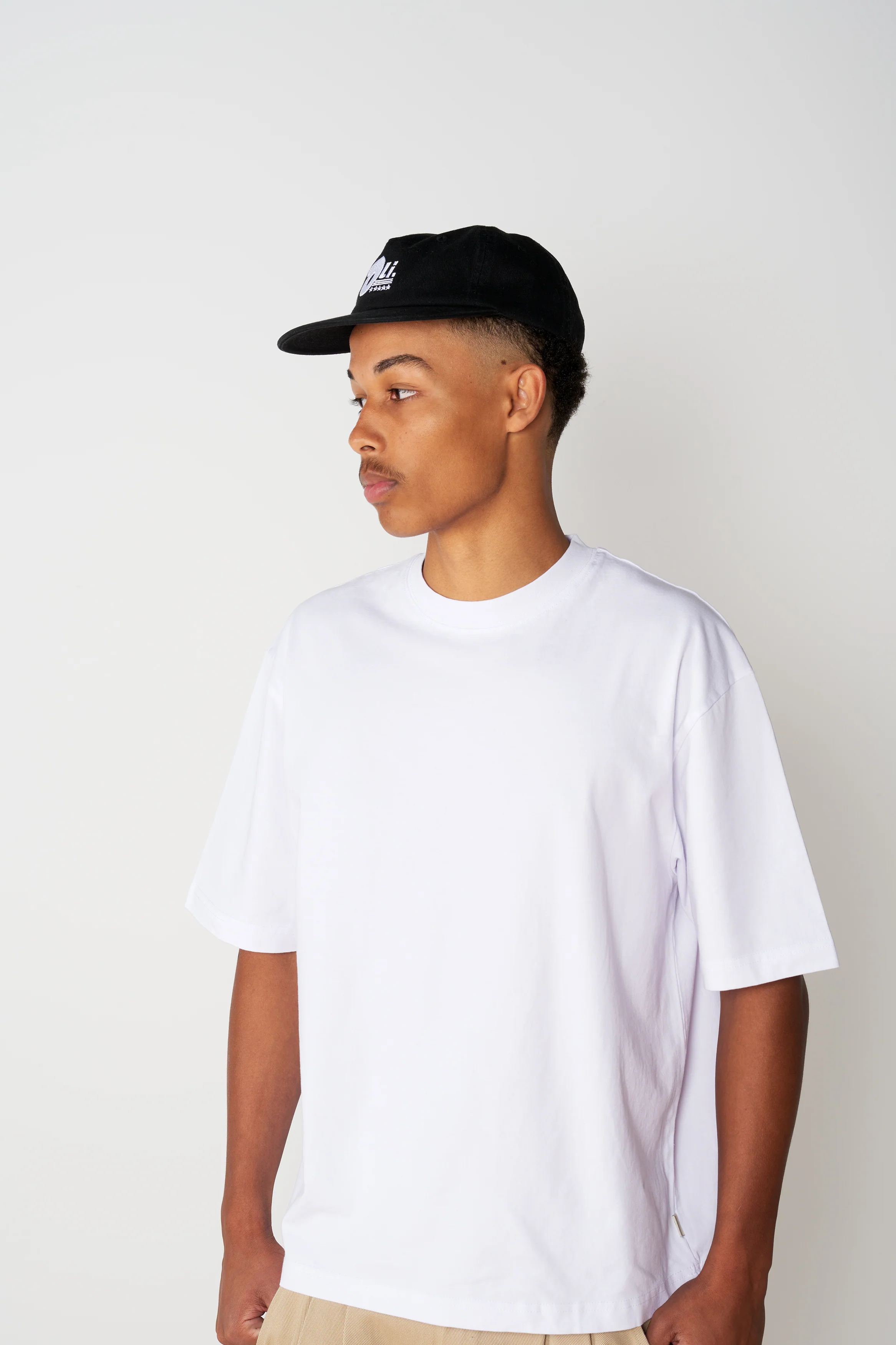 5 Star Cap - Black - Image 5
