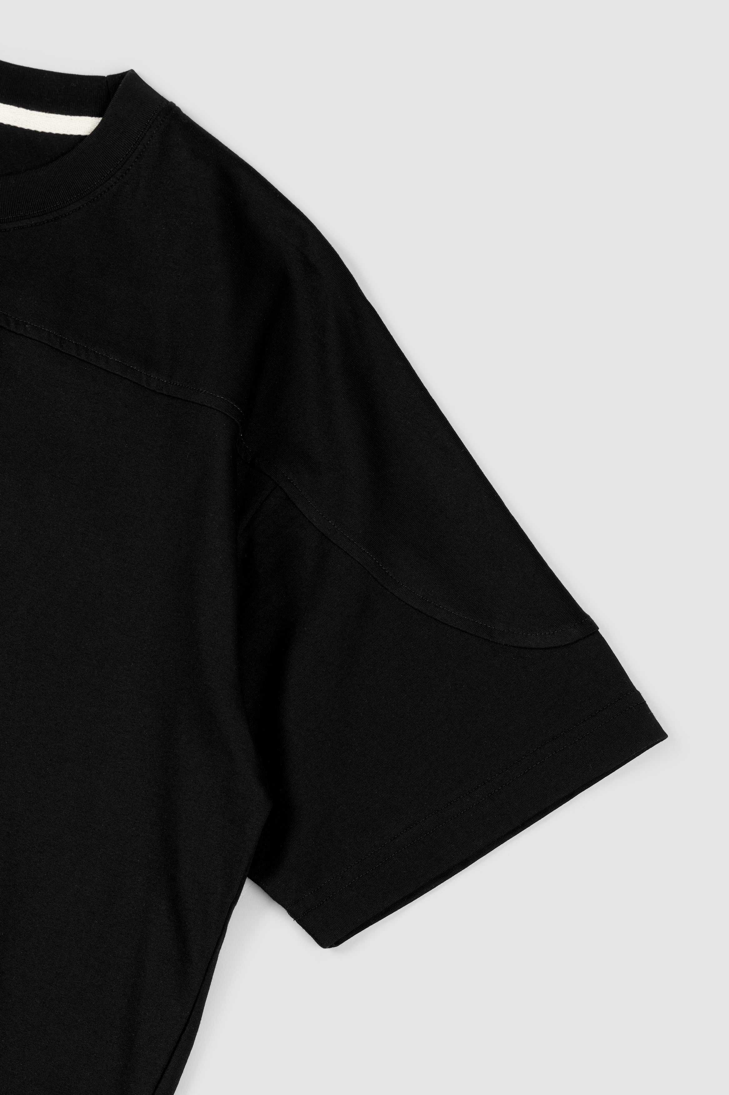 Active Classic T - Black - Image 10