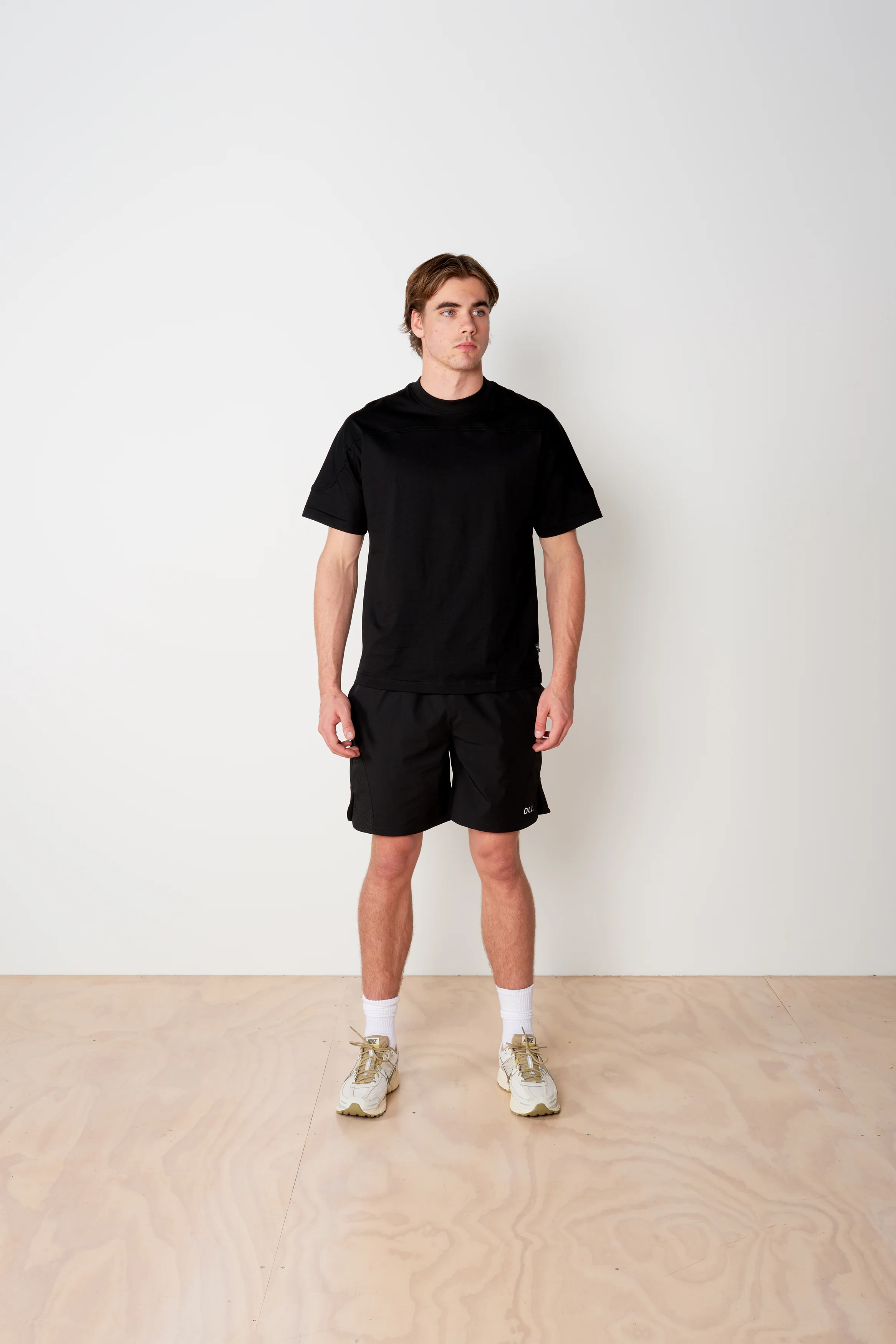 Active Classic T - Black - Image 4