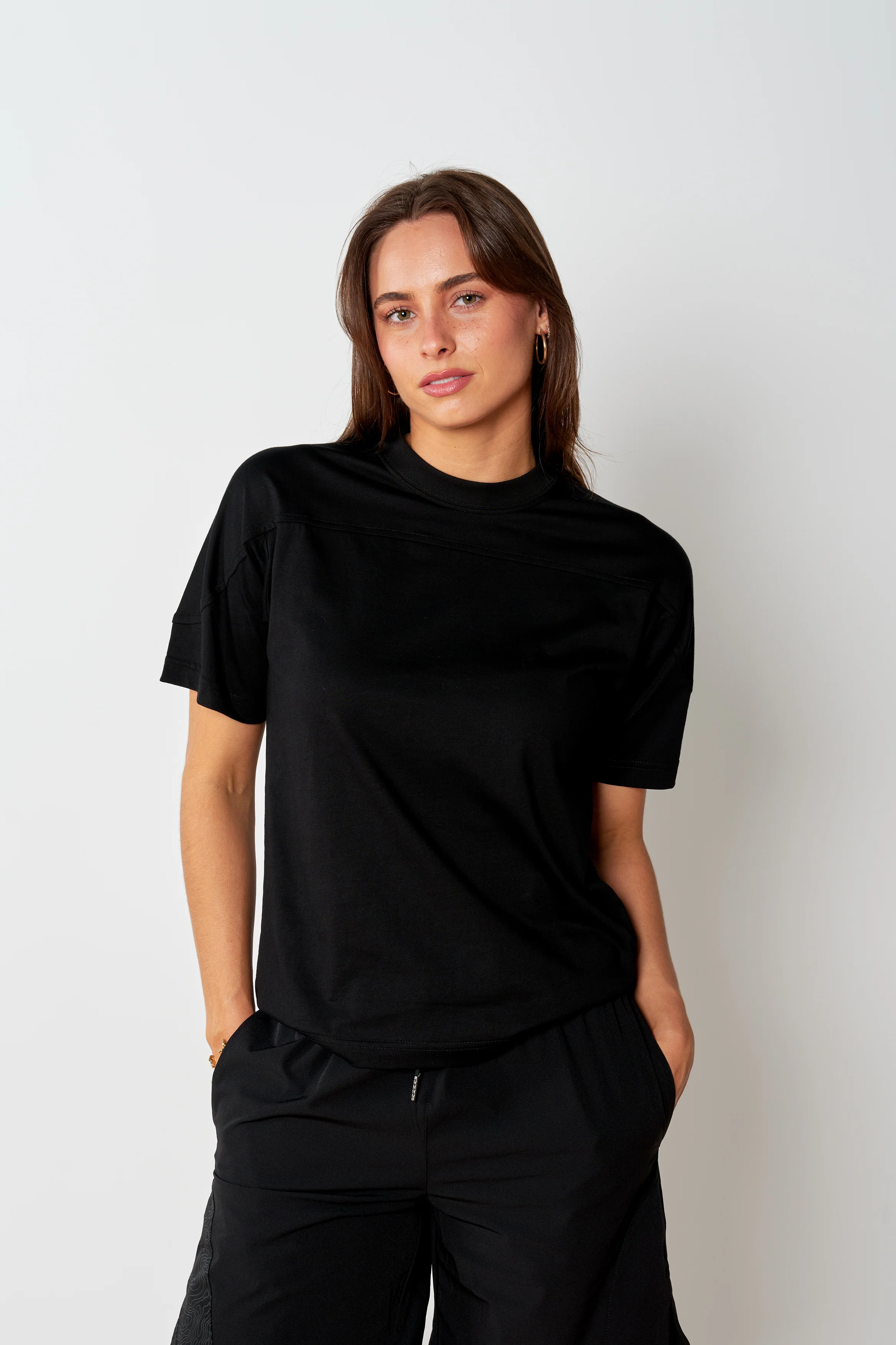 Active Classic T - Black - Image 5