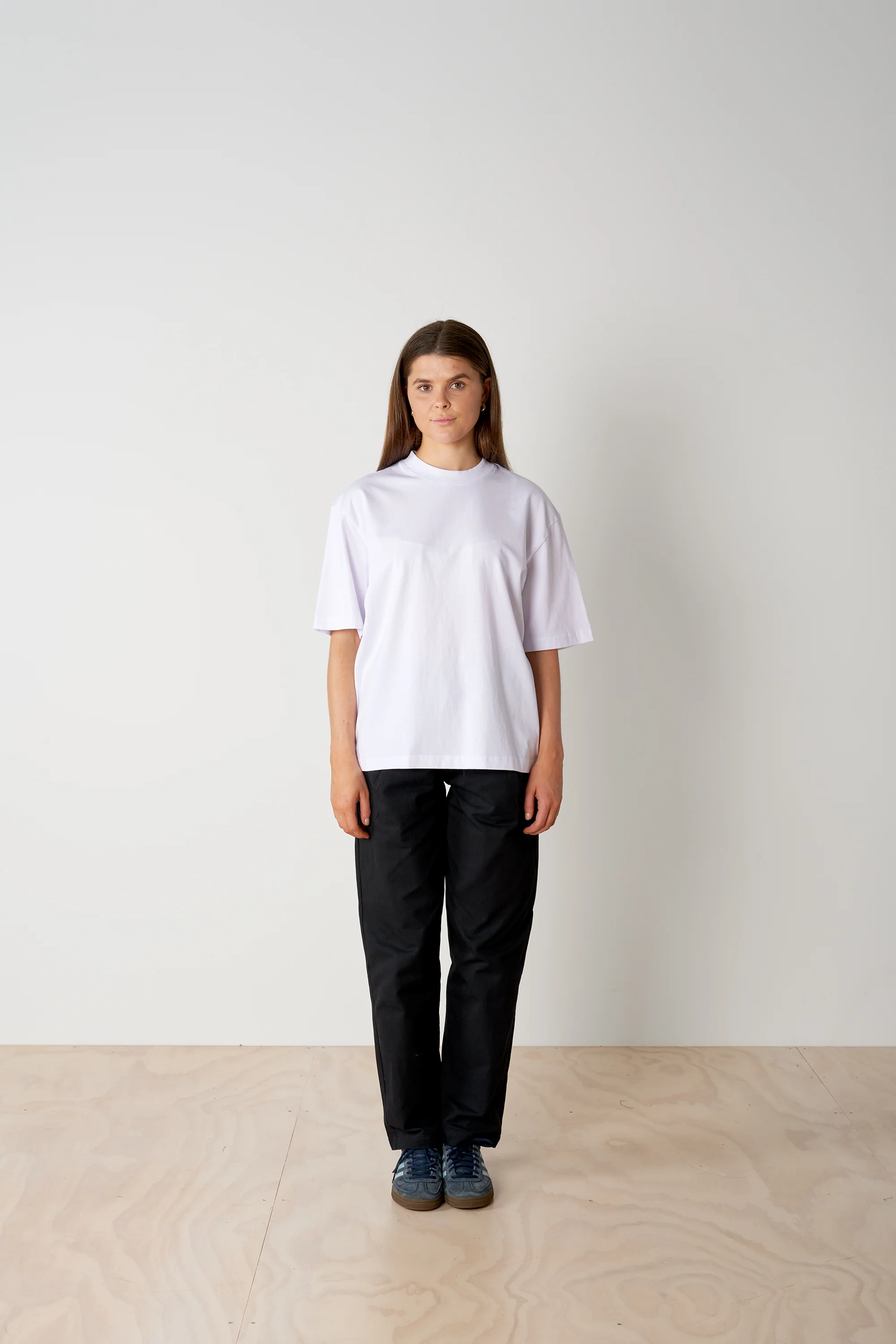 Box T - White - Image 5
