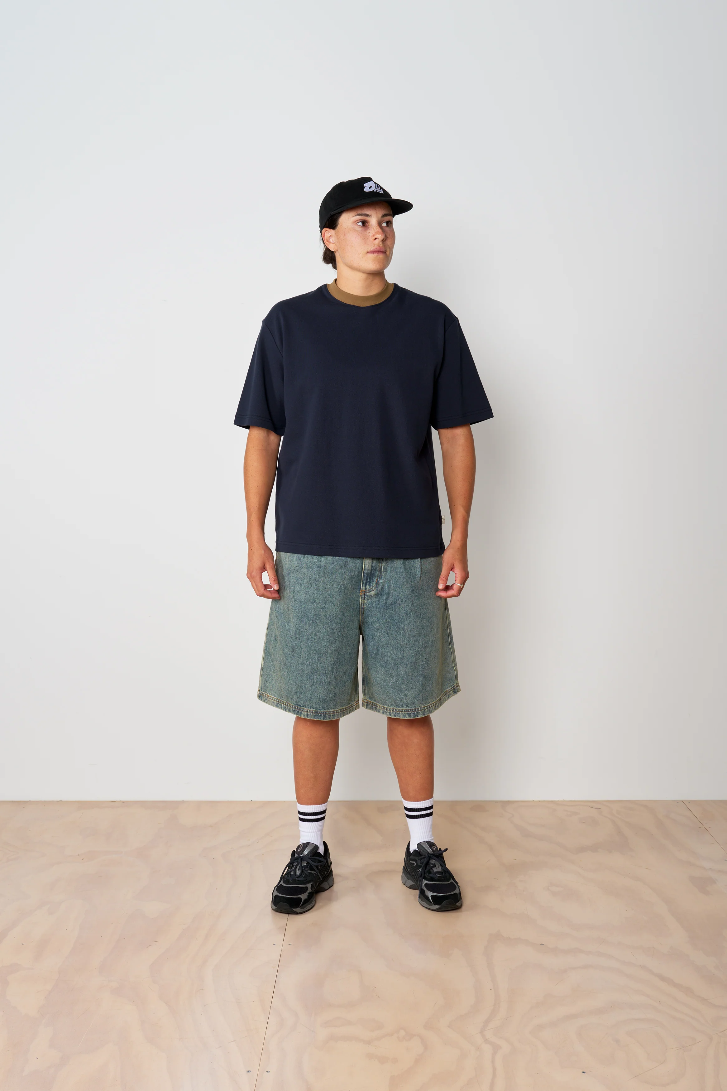 Contrast T - Navy - Image 5