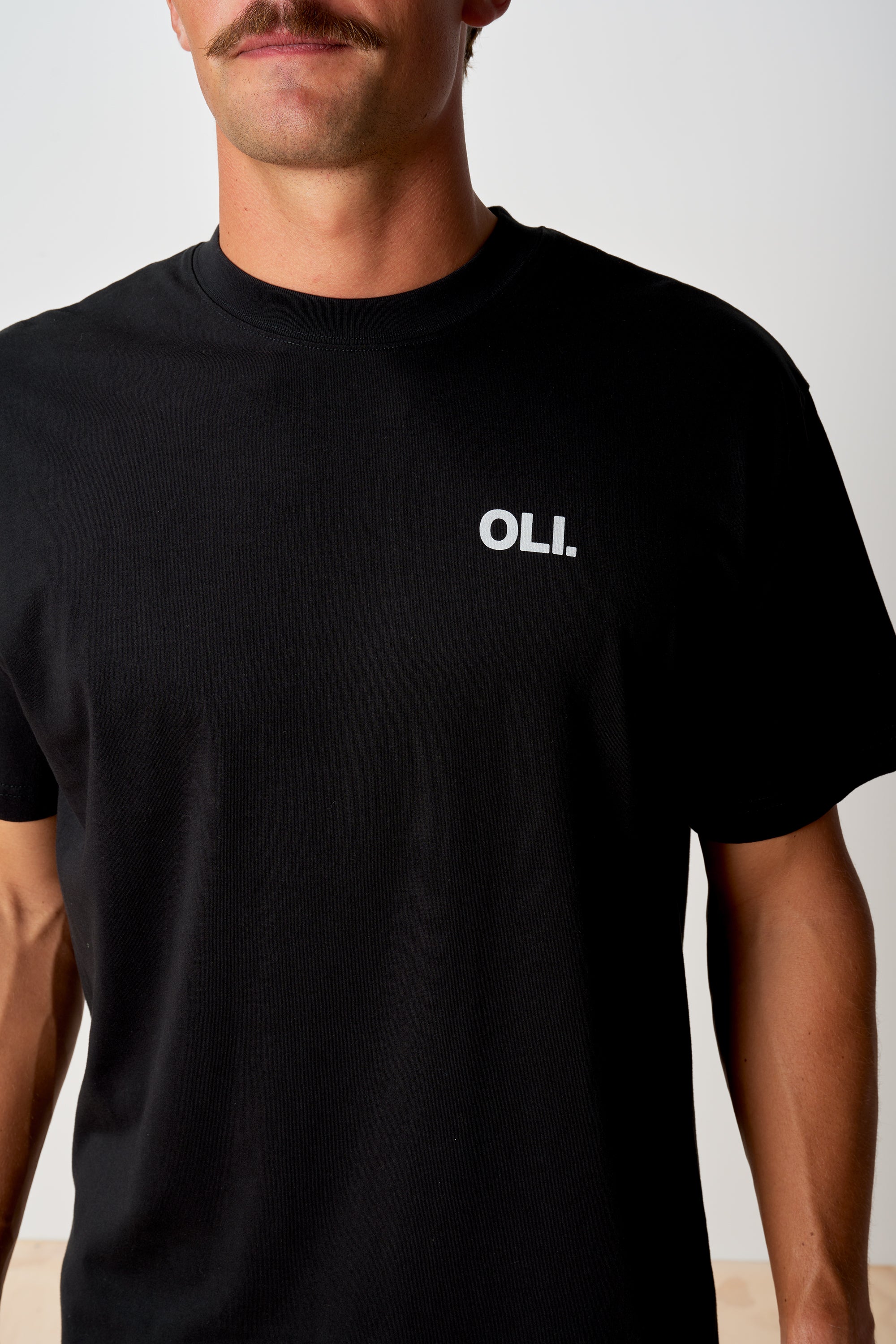 Emblem Back Print T - Black - Image 5