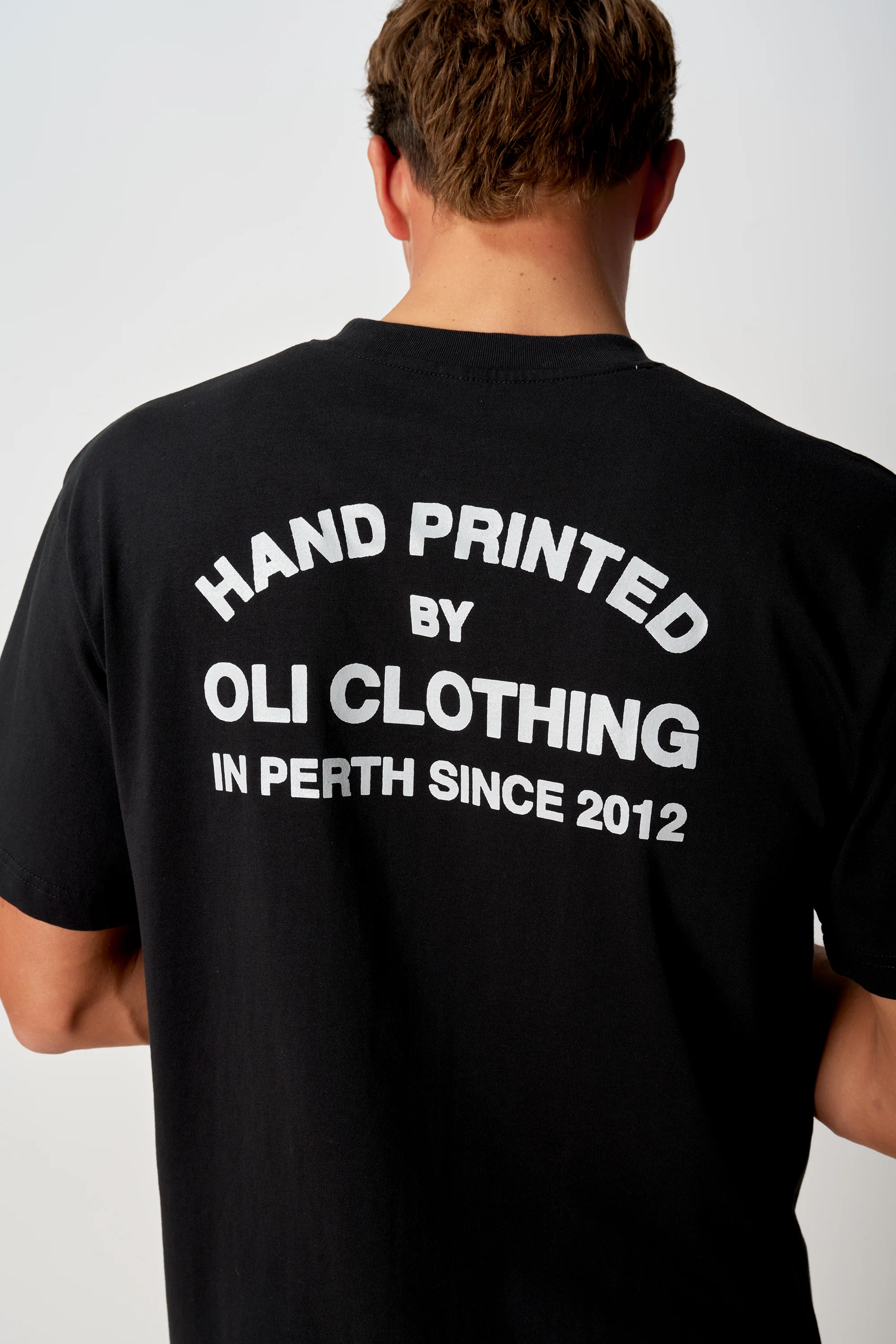 Emblem Back Print T - Black - Image 6