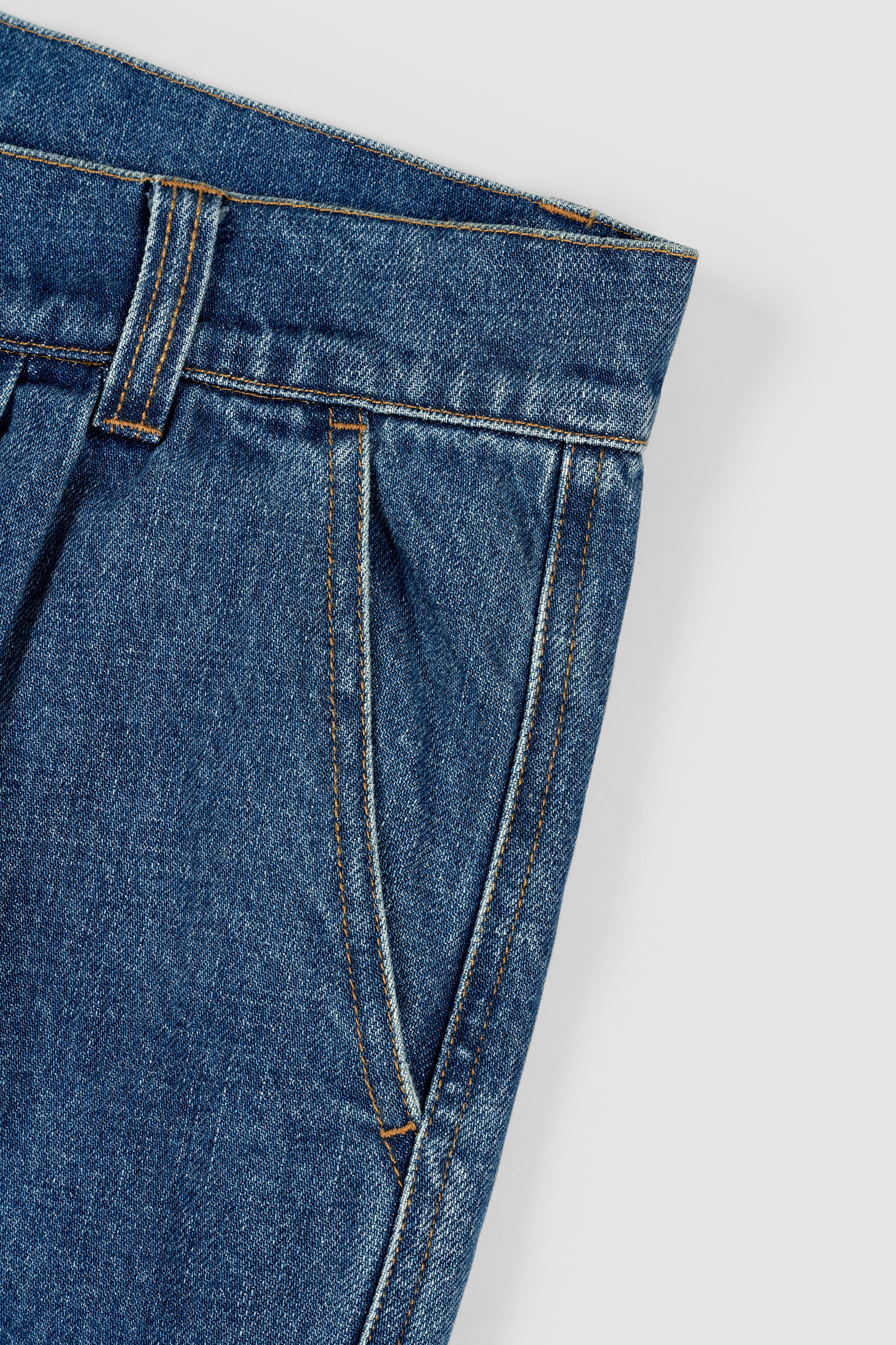 Pleated Denim Short - Indigo - Image 7