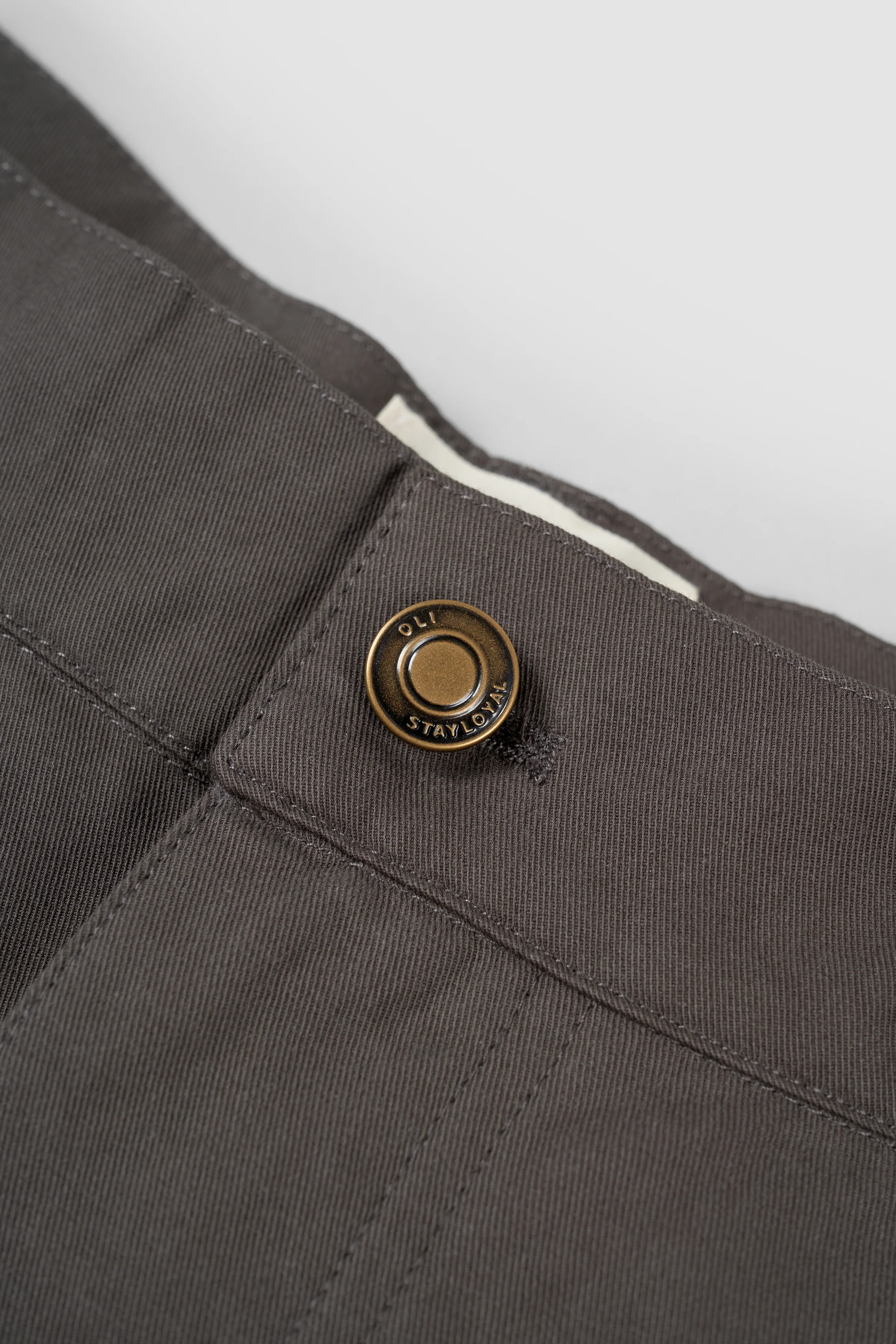 Pleated Cotton Short - Coal - Image 11