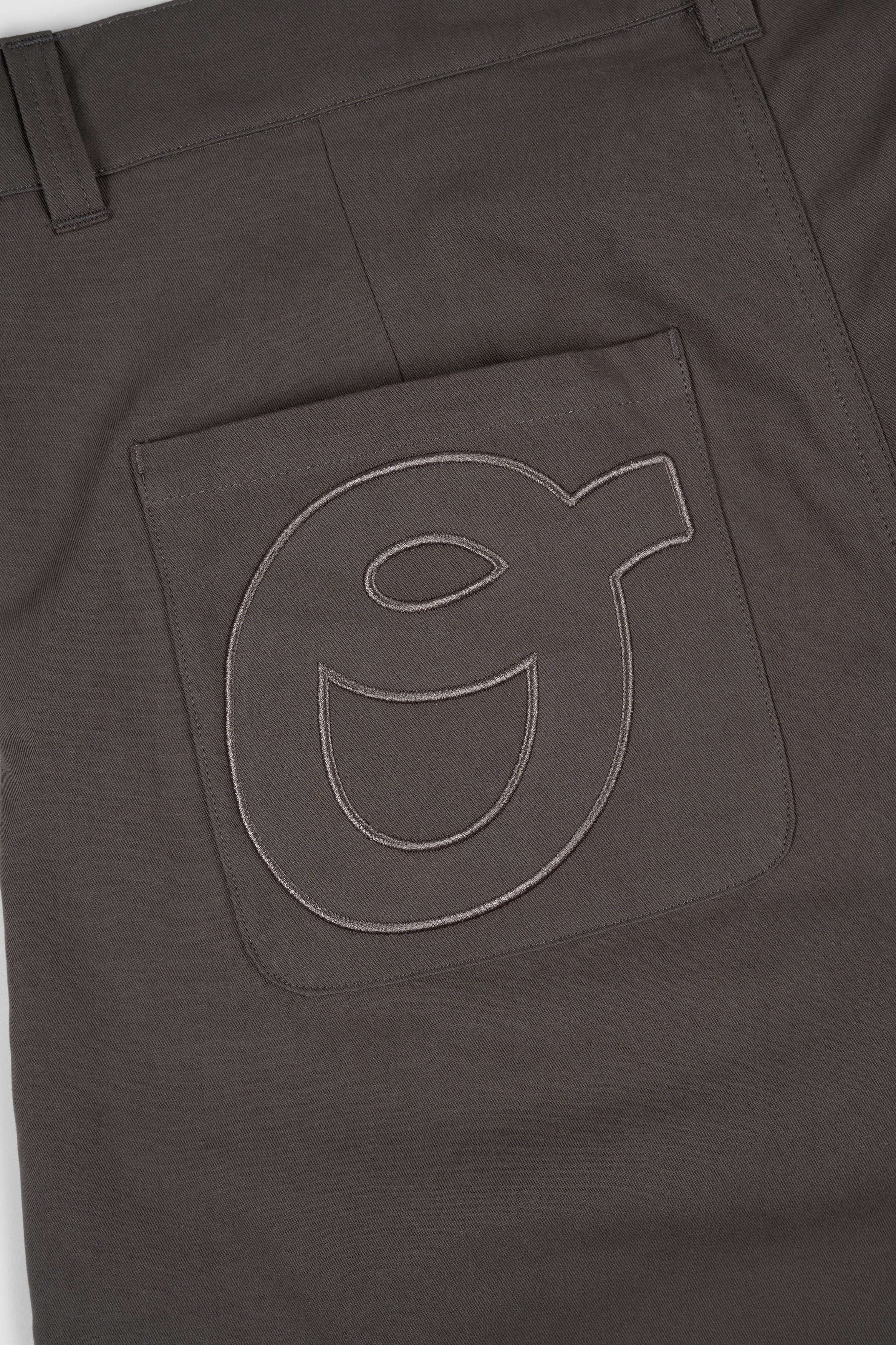 Pleated Cotton Short - Coal - Image 12